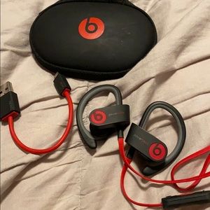 Powerbeats wireless